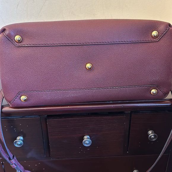 NWTGS Burberry Derby leather House Check medium Camberly tote - Picture 4 of 11